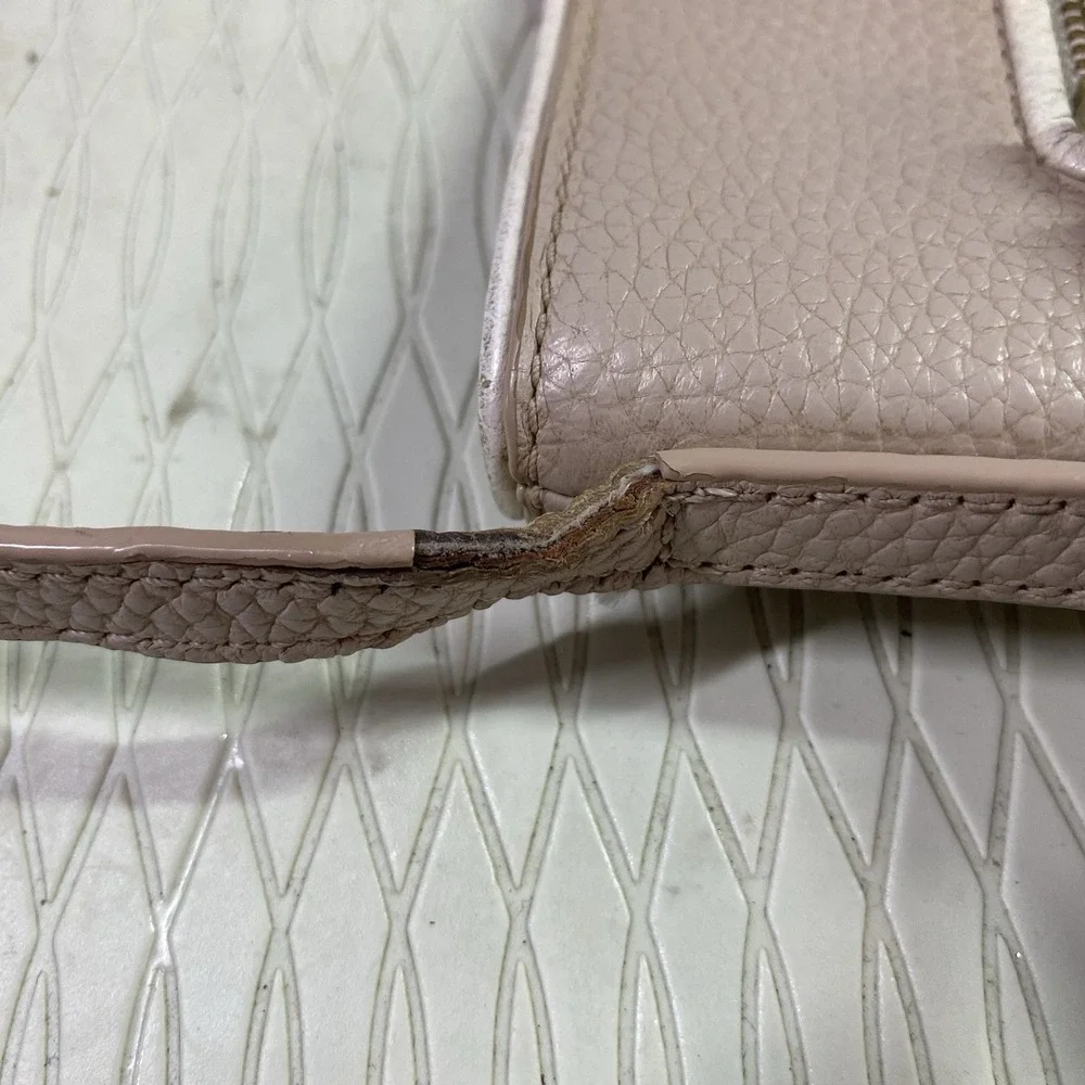 Kate Spade NY Purse Cross Body Tan Pebble Leather Bag Tassle Front Purse 10x11x2